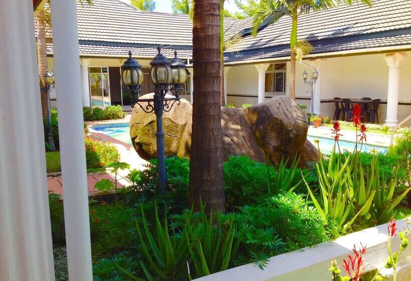 住宿加早餐  Melunah Lodge