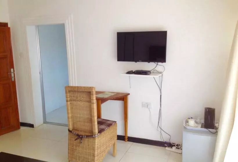 تختخواب و صبحانه Melunah Lodge