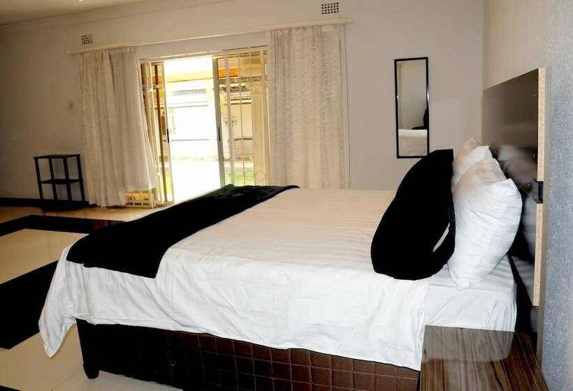 住宿加早餐  Melunah Lodge