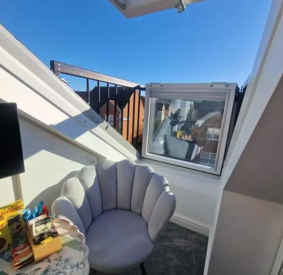 ベッドアンドブレックファースト Redwing Rise