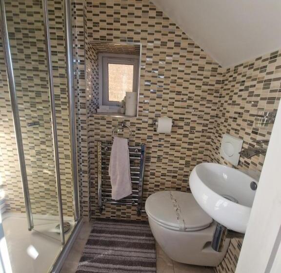 צימר Redwing Rise