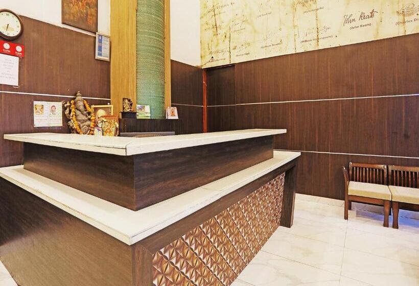 Super Capital O 8902 Hotel Ronald Inn