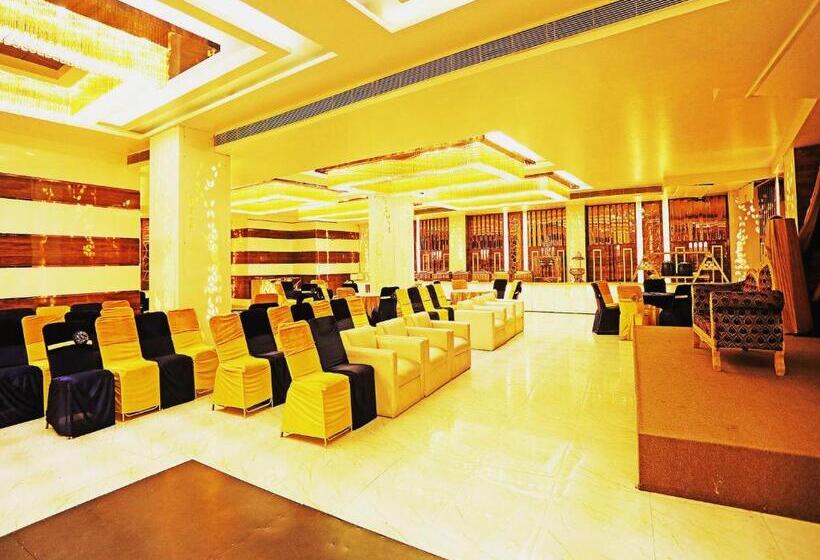 Super Capital O 8902 Hotel Ronald Inn