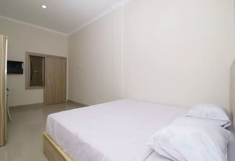 Hotel 168 Inn
