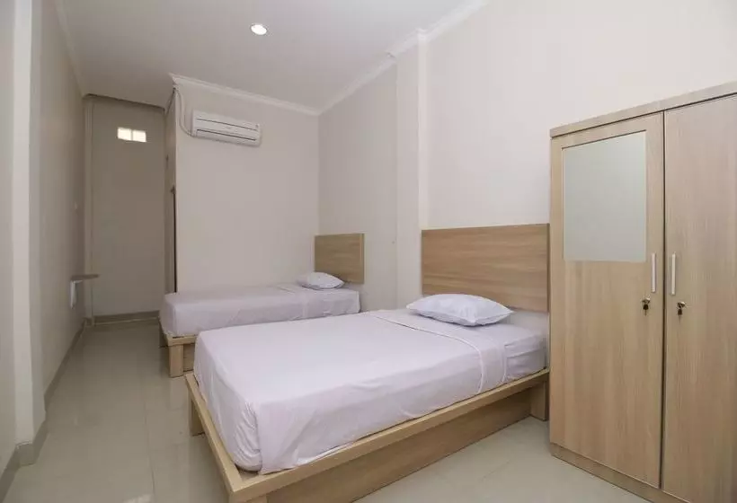 Hotel 168 Inn