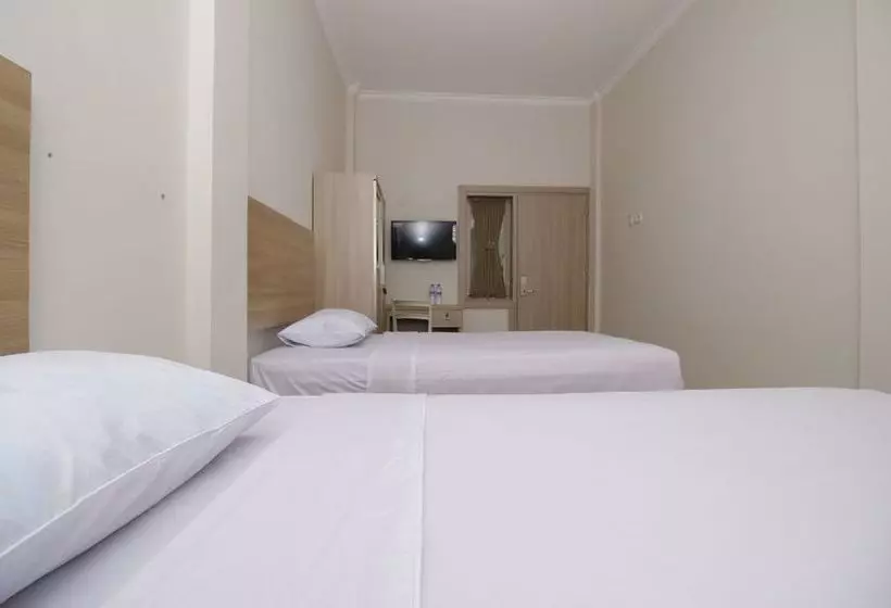 Hotel 168 Inn