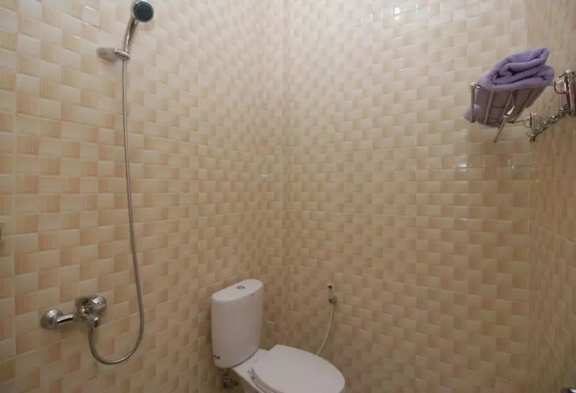 Hotel 168 Inn