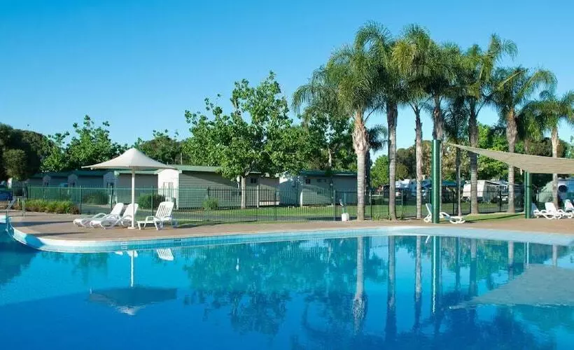 Hotelli Berri Riverside Holiday Park