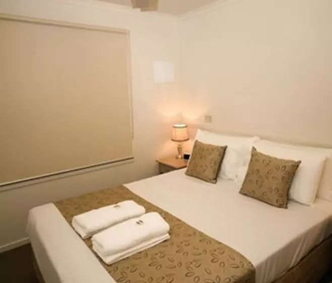 Hotelli Berri Riverside Holiday Park