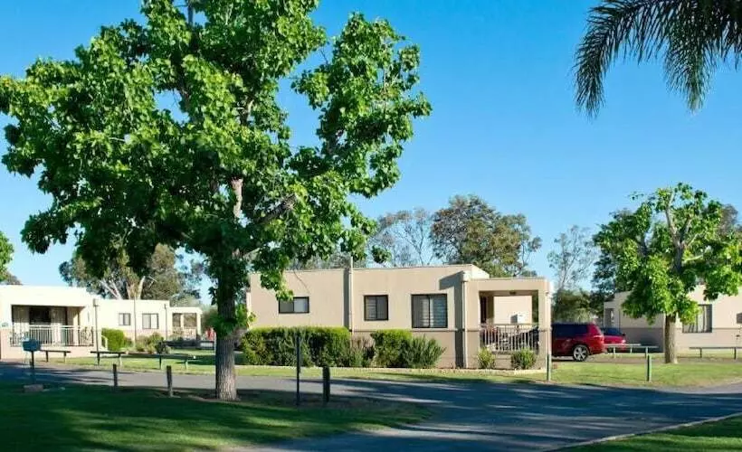 Hotelli Berri Riverside Holiday Park