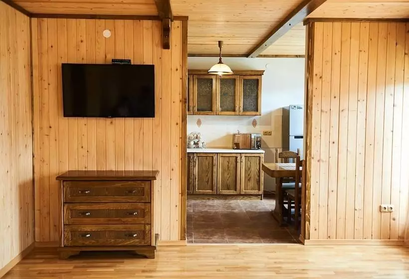 Hotelli Cottage Panskyi Kut