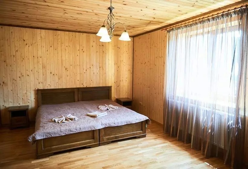 Hotelli Cottage Panskyi Kut