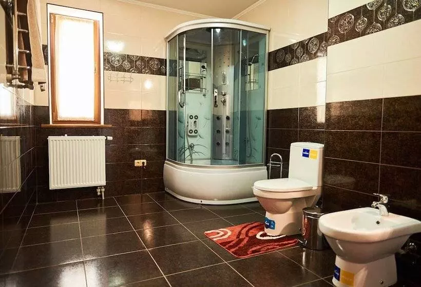 Hotelli Cottage Panskyi Kut