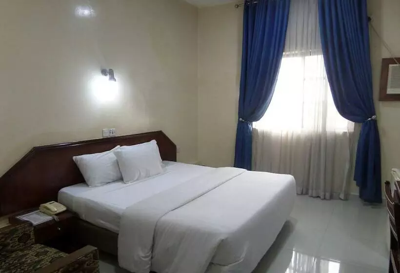 Hotel Grace Point Resort