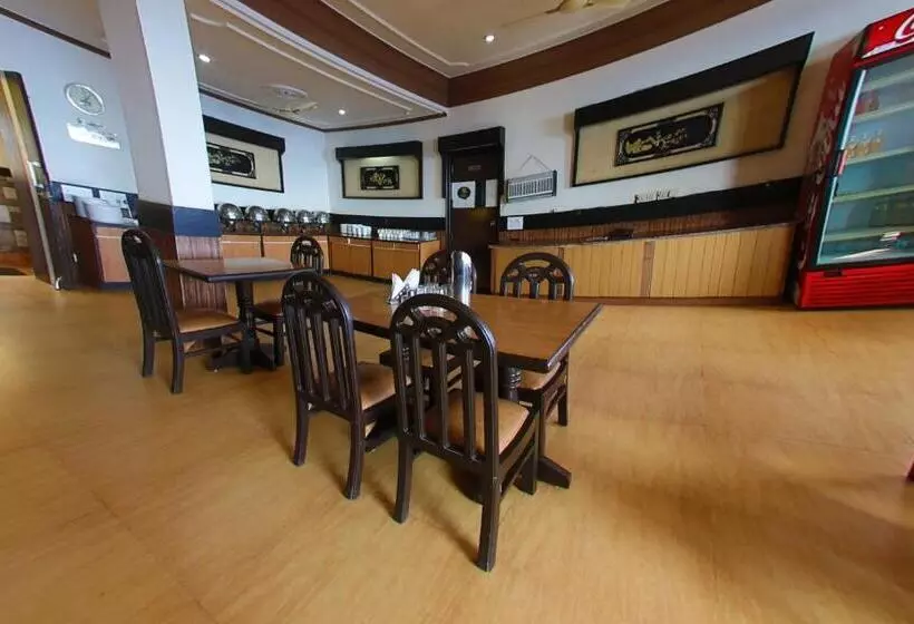Hotelli Kasang Regency Hill Resort