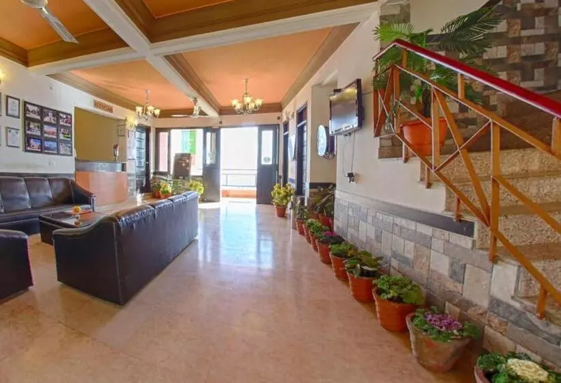 Hotelli Kasang Regency Hill Resort