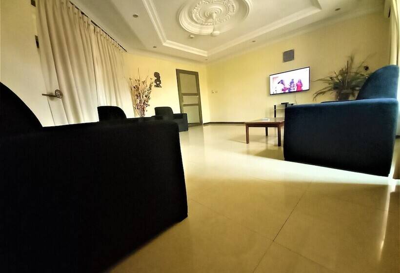 Hotel Kcs Guest House