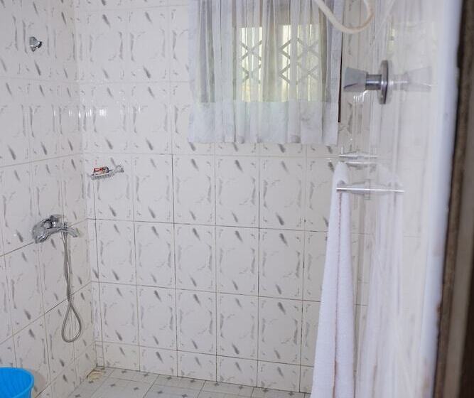 Hotel Kcs Guest House