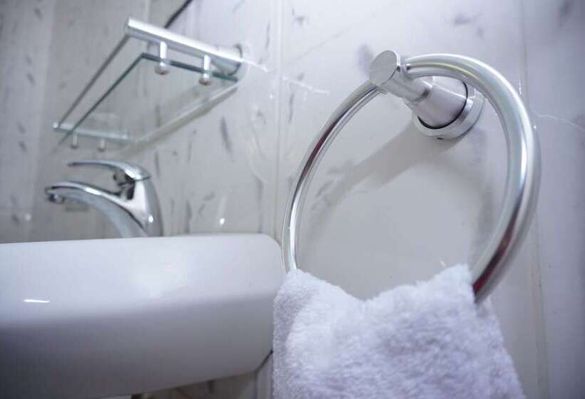 Hotel Kcs Guest House