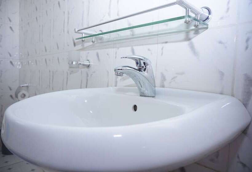 Hotel Kcs Guest House