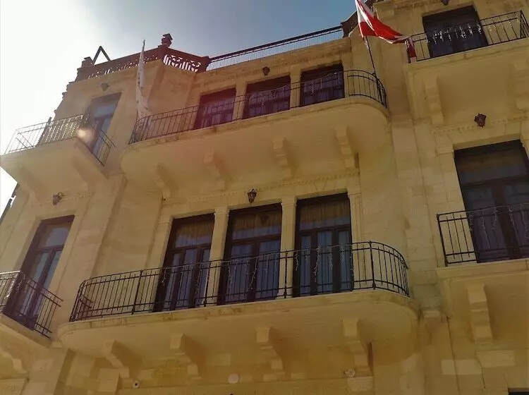 هتل La Place