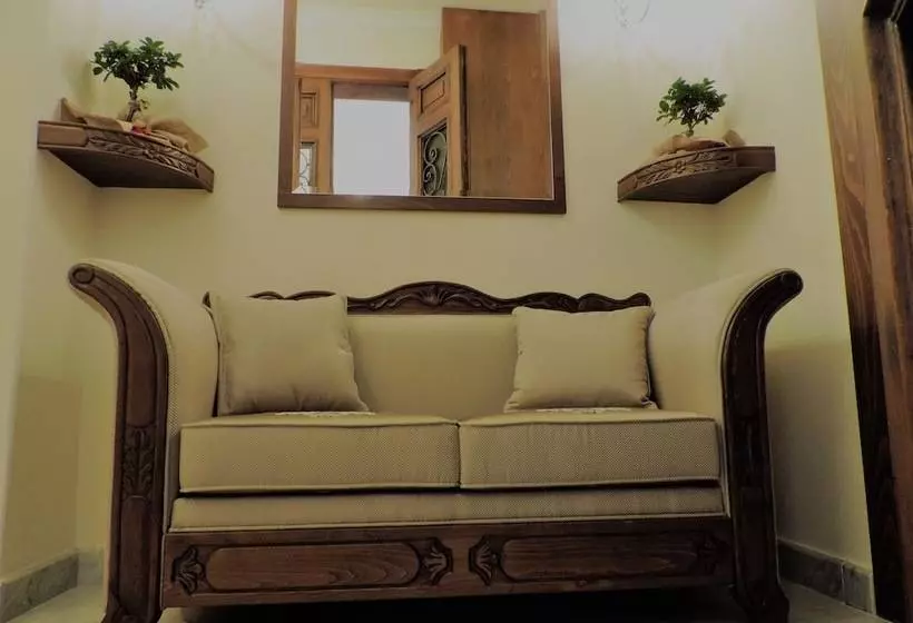 هتل La Place