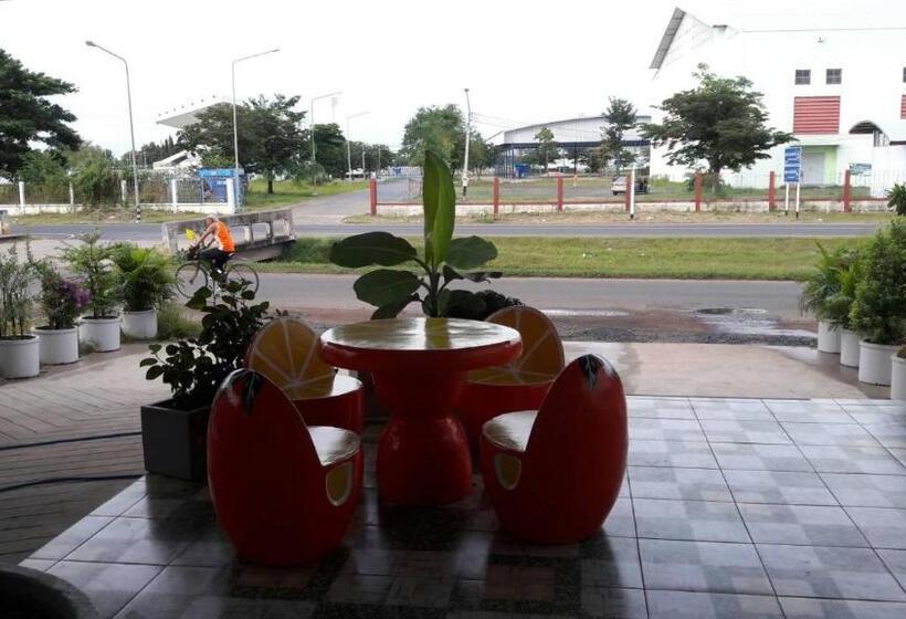 Отель R.m. Mansion Surin