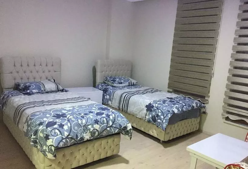 Royal Ozcelik Otel