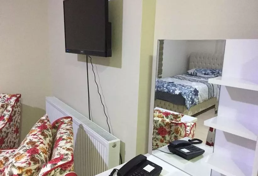 Royal Ozcelik Otel