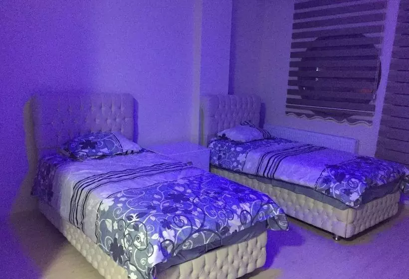 Royal Ozcelik Otel
