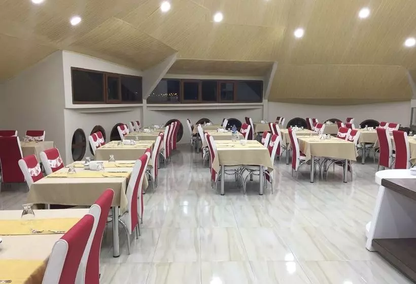 Royal Ozcelik Otel