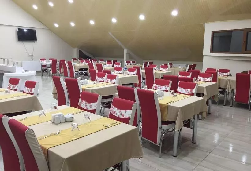Royal Ozcelik Otel