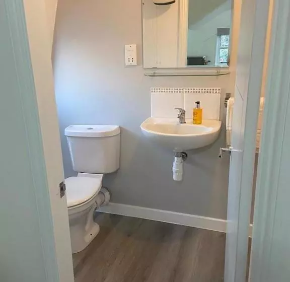 Hotelli Woodland Lodge