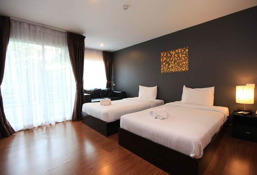 هتل Zzz Crest Chiang Mai