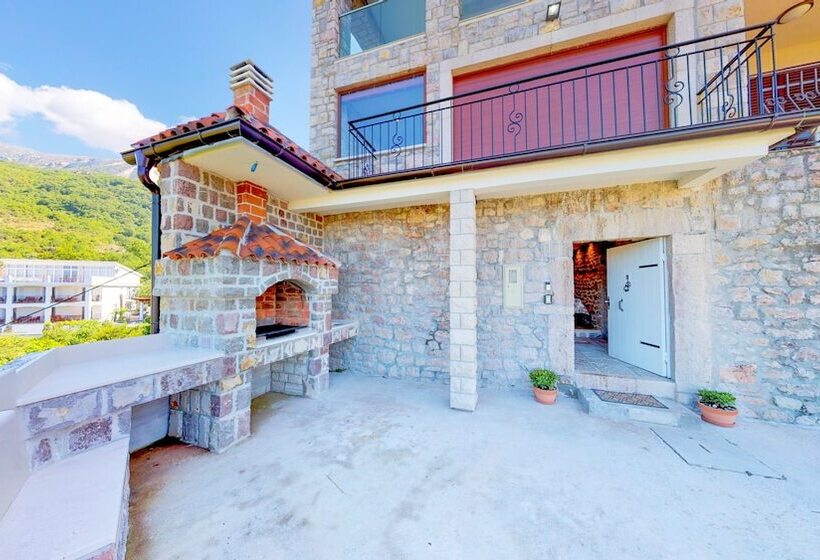 پانسیون Villa Luka