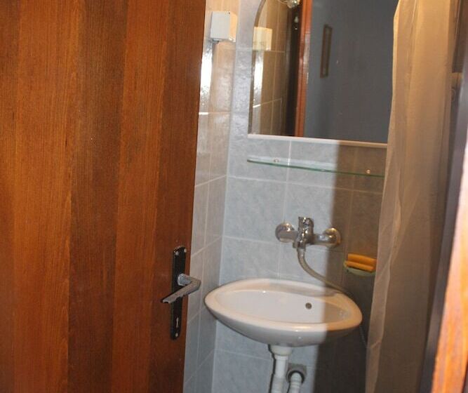 پانسیون Villa Luka