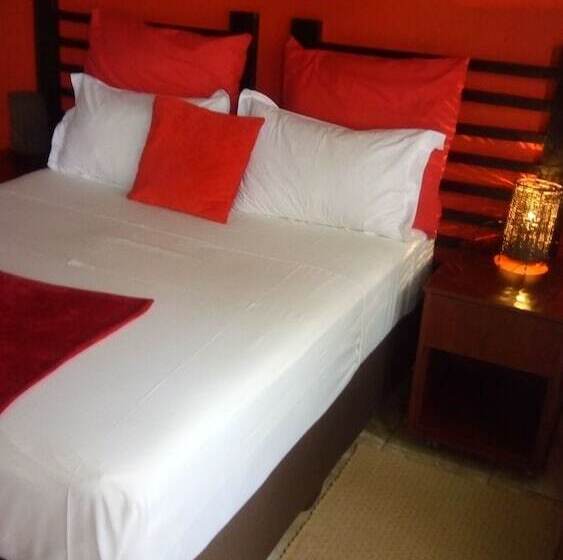 پانسیون Thulamela Guest House