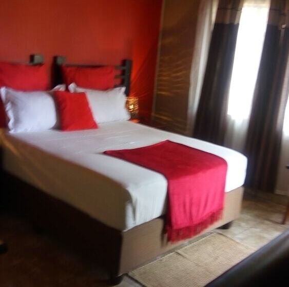 پانسیون Thulamela Guest House