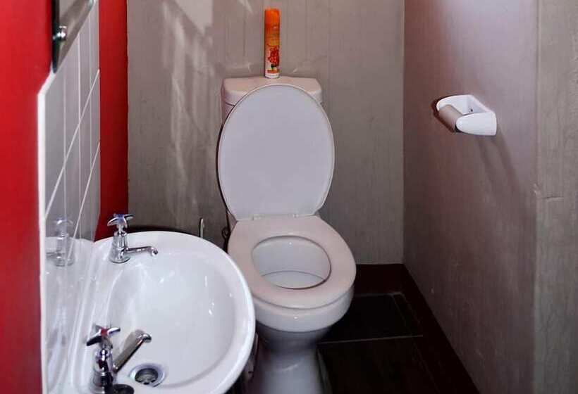 پانسیون Thulamela Guest House