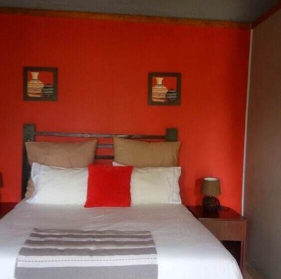 پانسیون Thulamela Guest House