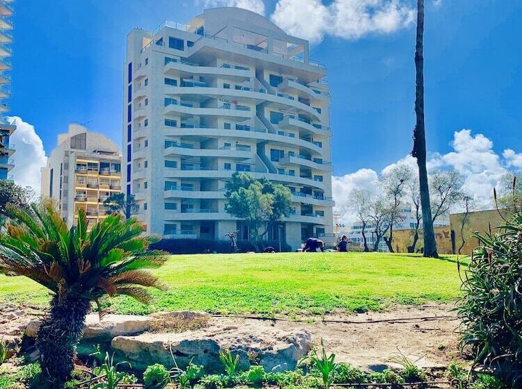 Royal King David Apartment