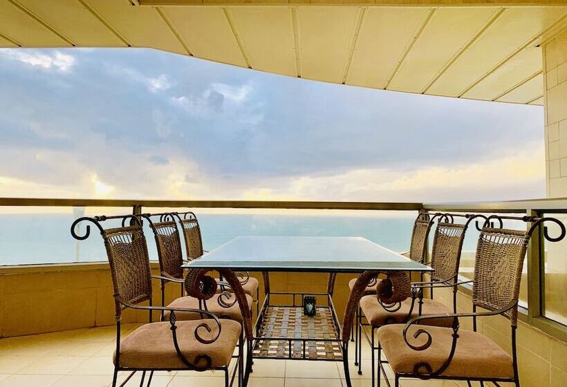 Royal King David Apartment