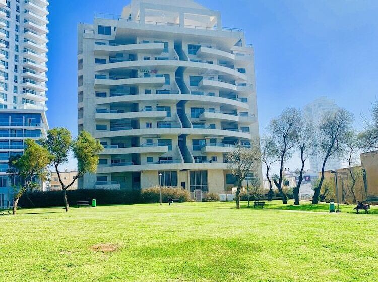 Royal King David Apartment