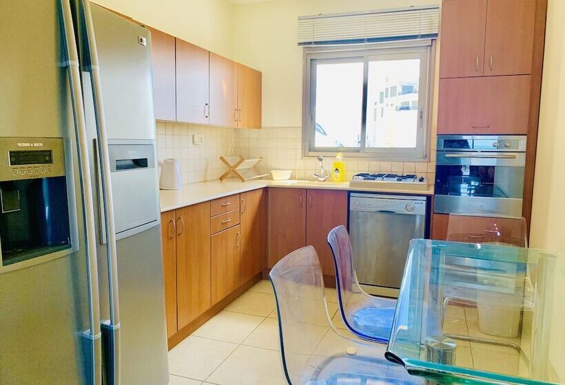 Royal King David Apartment