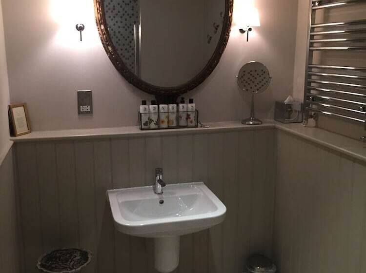 פונדק The White Hart