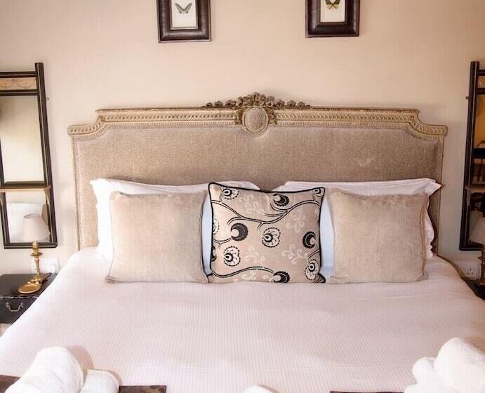 פונדק The White Hart