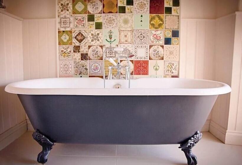 פונדק The White Hart