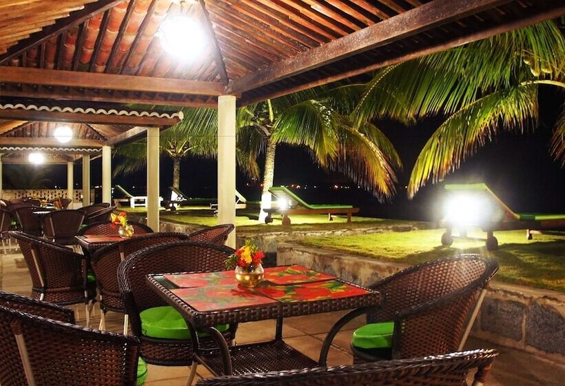 هتل Bangalos Do Pontal