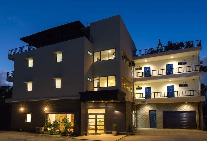 هتل Garden Palace Downtown Koror