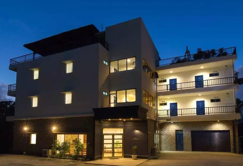 هتل Garden Palace Downtown Koror